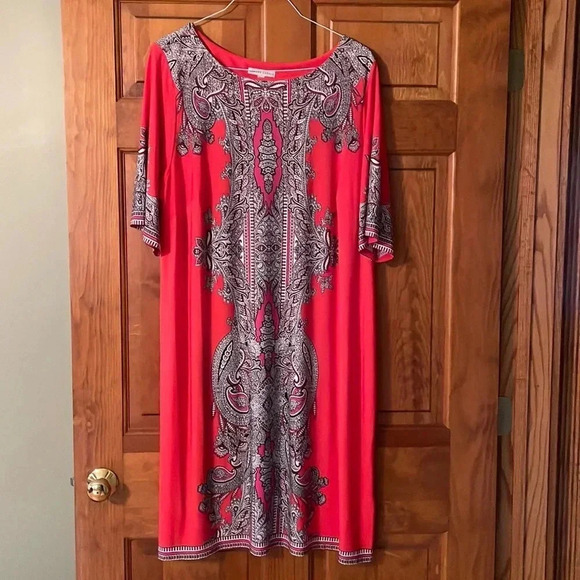 Sandra Darren Dress - Picture 1 of 5